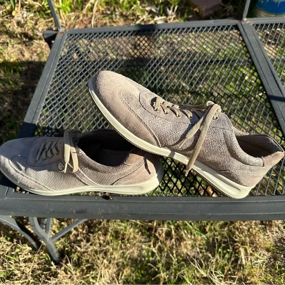 ☘️- IMAC Metallic Beige Leather Sneakers Light Style. Made in Italy Sz 41